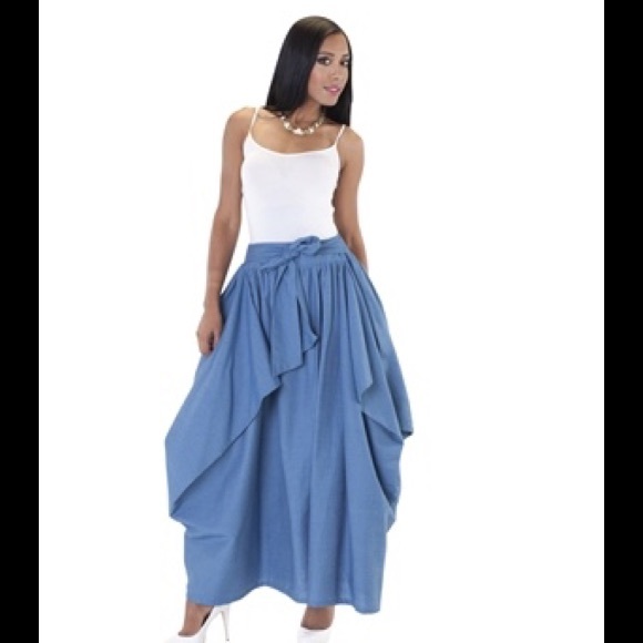 Dresses & Skirts - Layered skirt